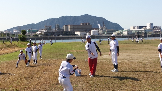 間もなく試合開始(富田西大会)